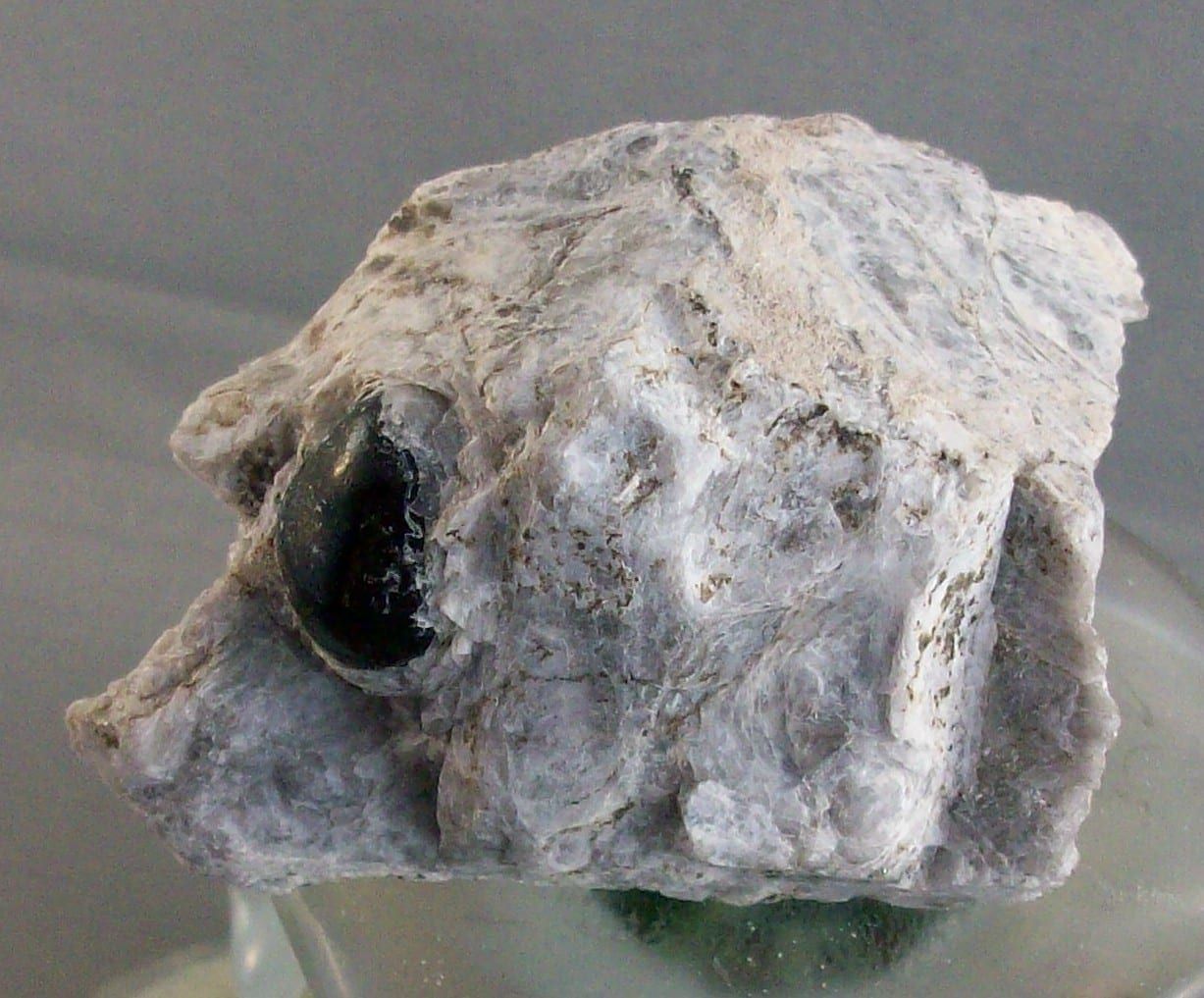 Apache tears specimen (2)