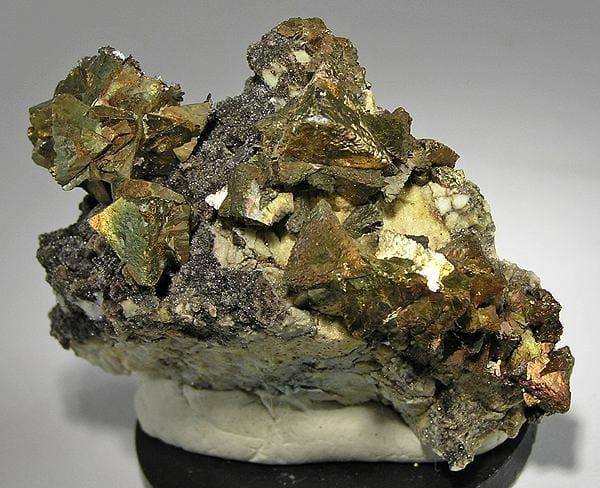 Chalcopyrite specimen
