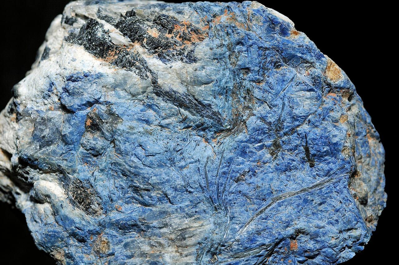 Dumortierite specimen