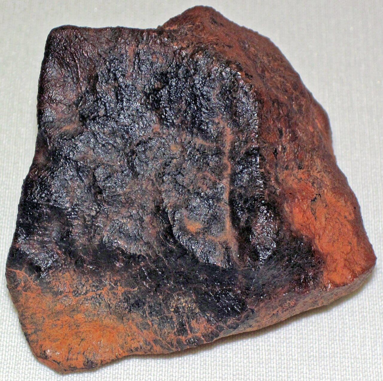 Eucrite (HED meteorites) specimen (2)