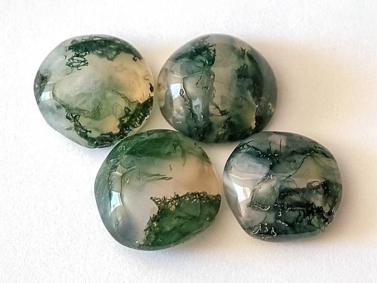 Moss agate specimen