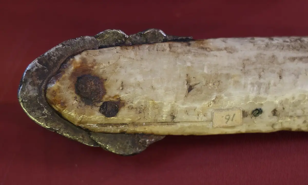 An Inuit lance tipped with iron from the Cape York meteorite (British Museum)