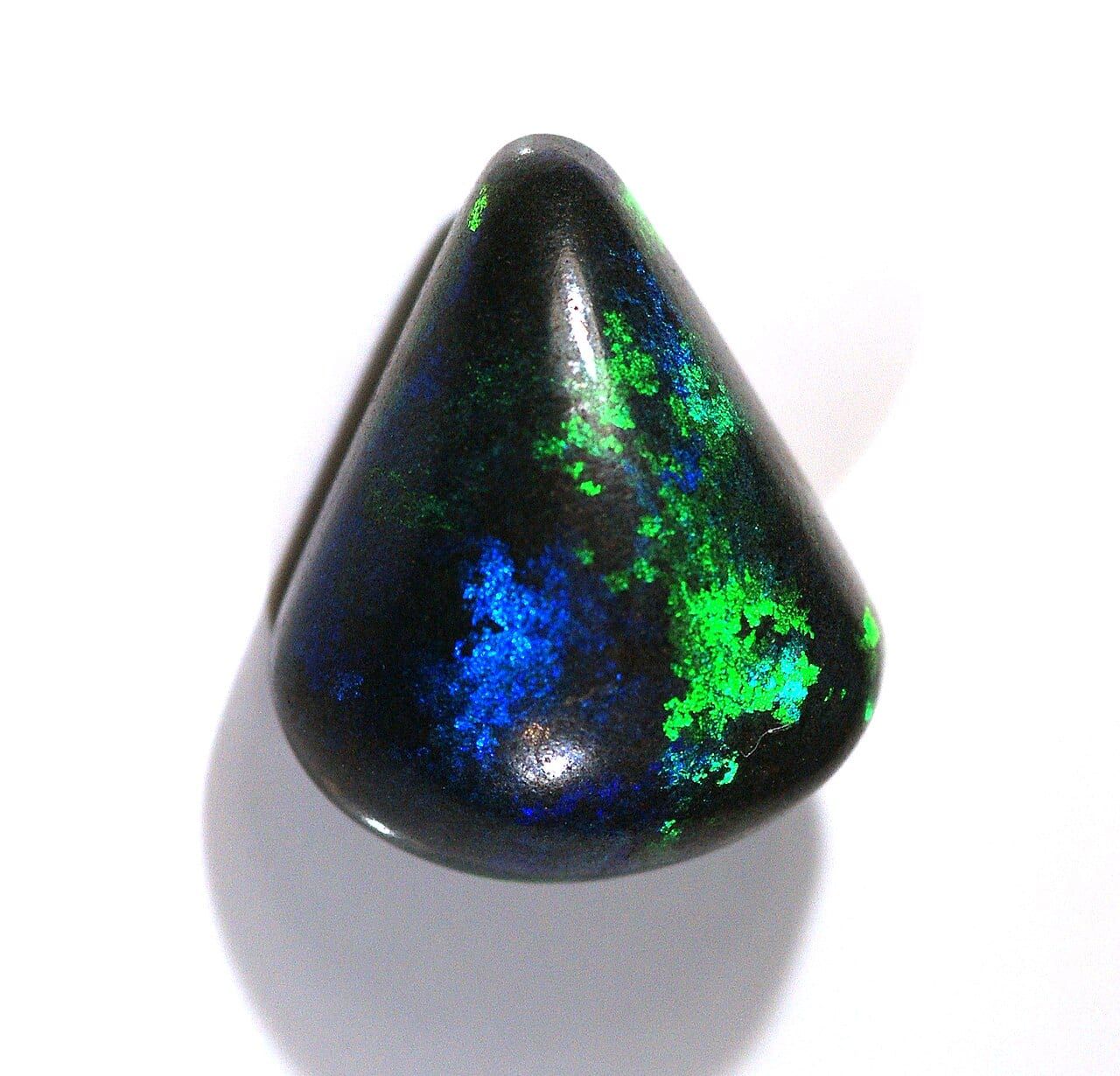 Siyah opal örneği (2)