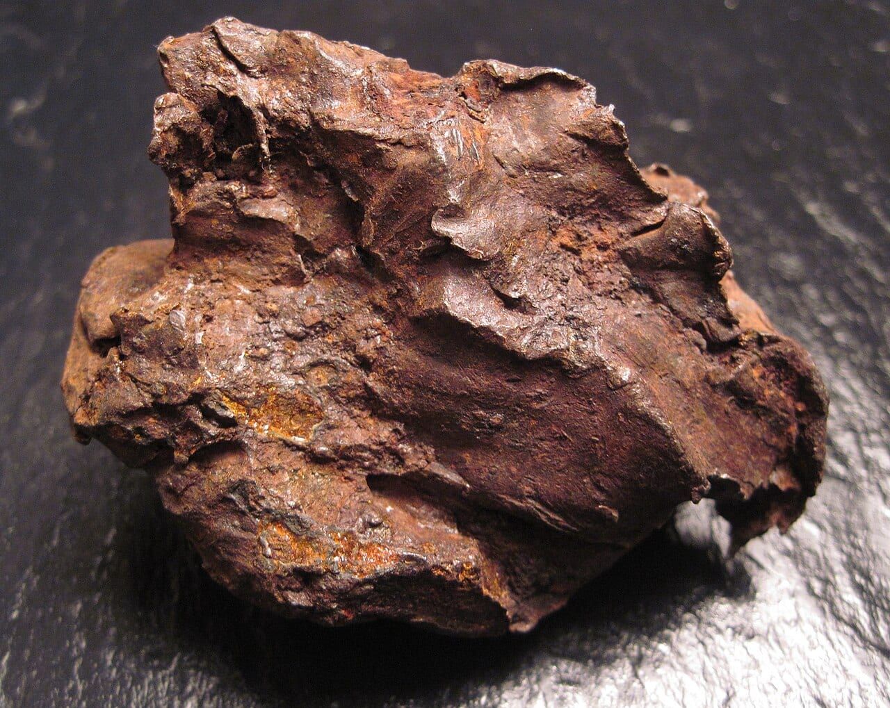 Sikhote-Alin meteorite specimen (2)