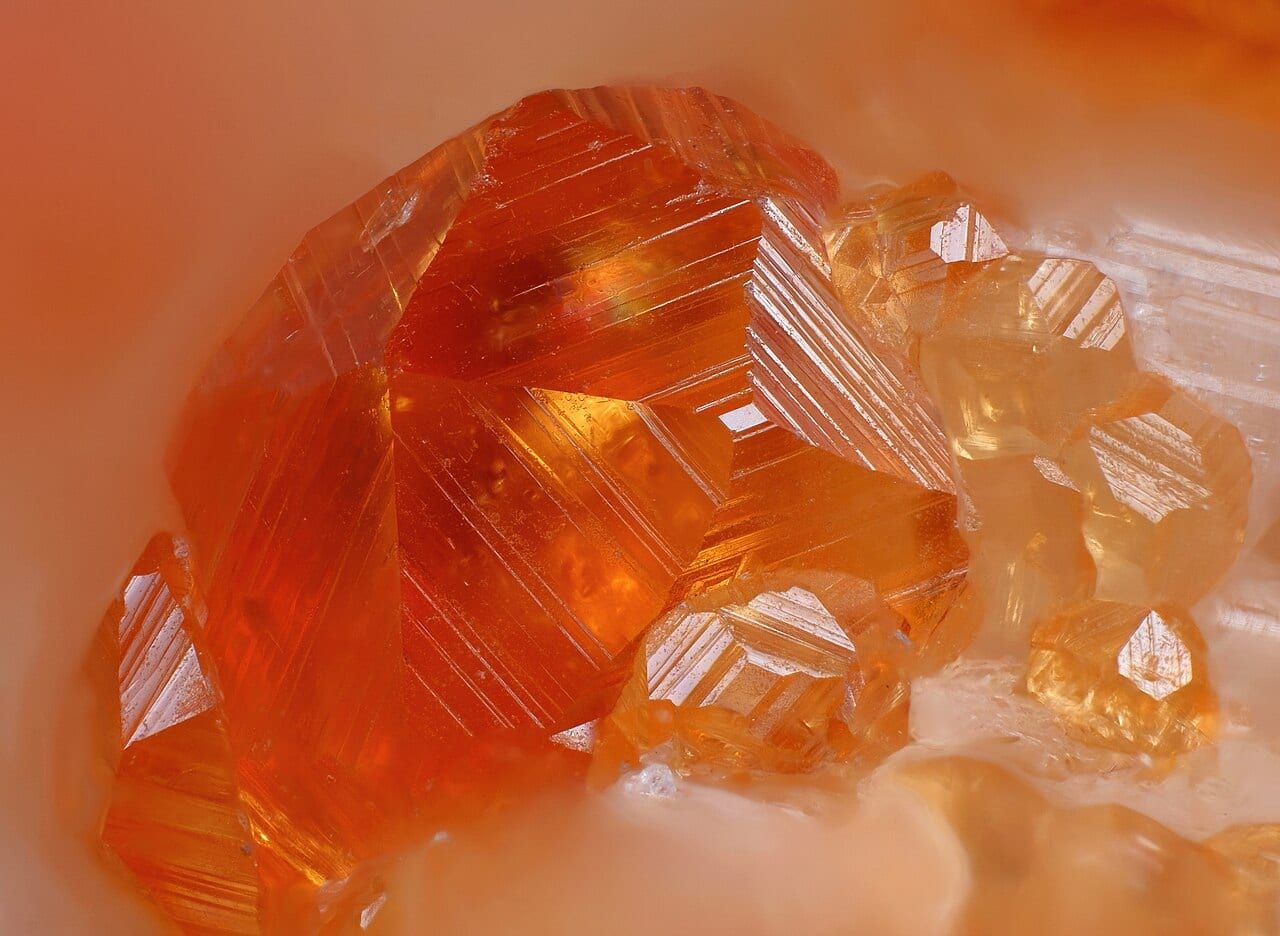 Spessartine specimen (2)