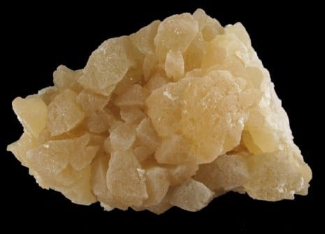 Owens Gölü'nden (Kaliforniya) bal rengi, yarı saydam trona kristalleri