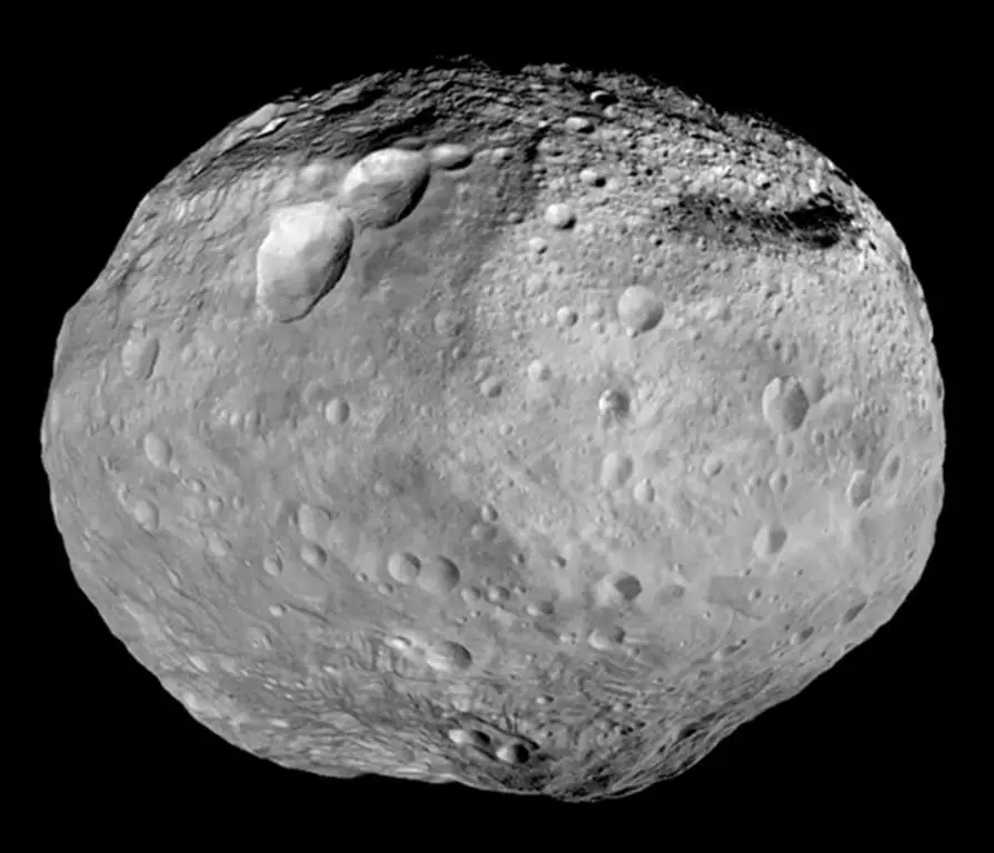 Sarıçiçek meteoritinin geldiği asteroit Vesta, NASA'nın Dawn uzay aracının görüntülerinden